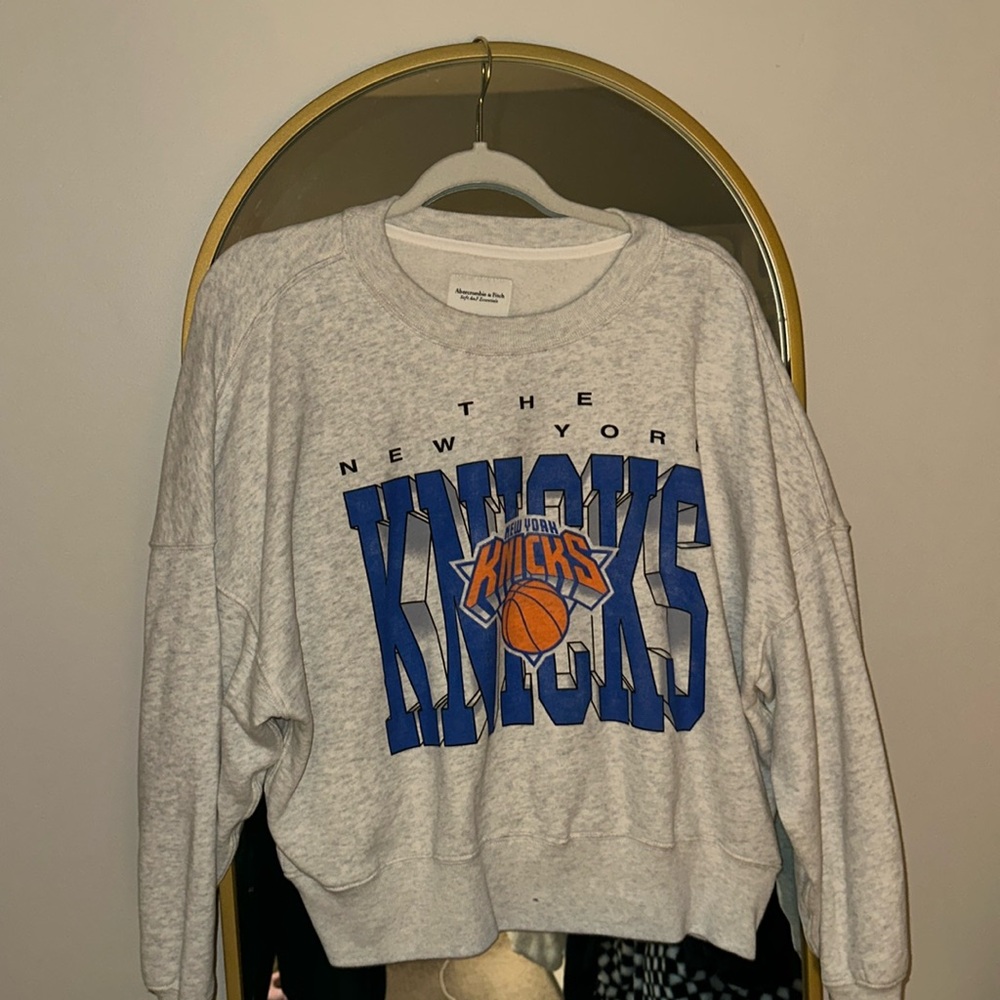 Abercrombie cropped crew neck